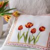 Sada 2 ks povlaků na polštářky s výšivkou TULIPÁNY - Image 3