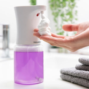 Automatický dávkovač mýdlové pěny