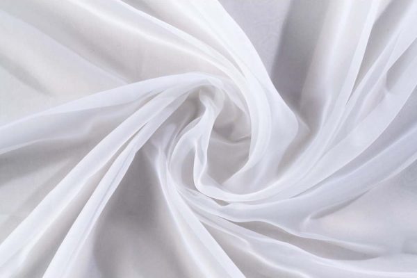 Bílá záclona 140x245 cm Voile – Mendola Fabrics