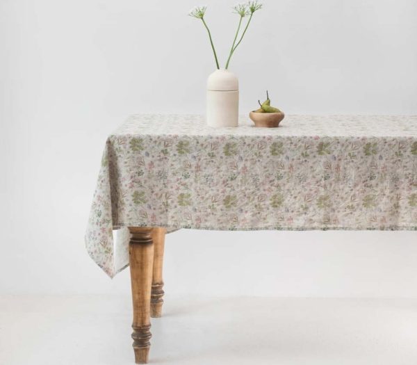 Lněný ubrus 160x160 cm Botany 2 Lightweight – Linen Tales
