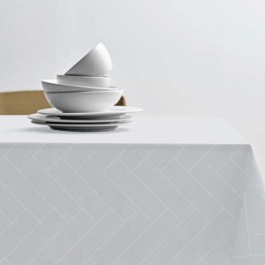 Damaškový ubrus 140x320 cm Tiles Damask – Södahl