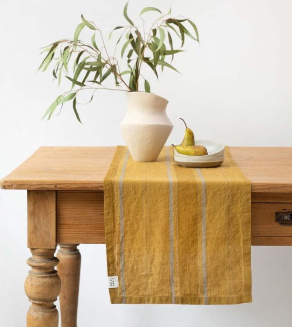 Lněný běhoun na stůl 200x200 cm Amber Bronze Stripes – Linen Tales