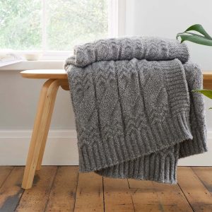Šedá pletená deka 150x200 cm Cable Knit – Bianca