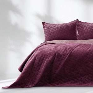 Tmavě růžový sametový prošívaný přehoz 220x240 cm Laila – AmeliaHome
