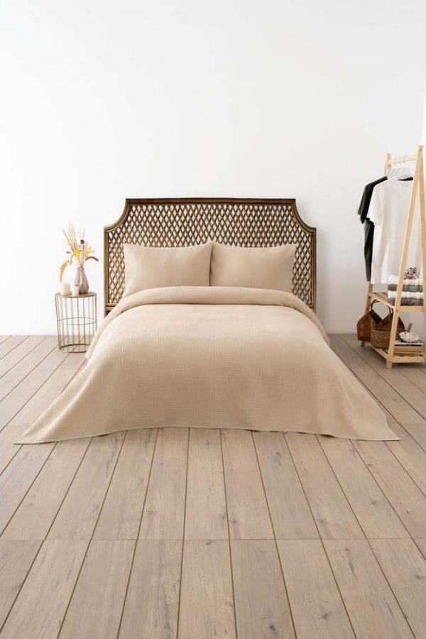 Béžový přehoz 200x220 cm Waffle – Mijolnir