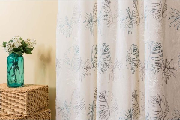 Modro-bílá záclona 140x260 cm Cybele – Mendola Fabrics
