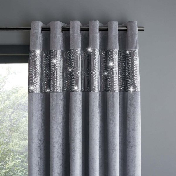 Šedé závěsy v sadě 2 ks 117x183 cm Crushed Velvet Glamour Sequin – Catherine Lansfield
