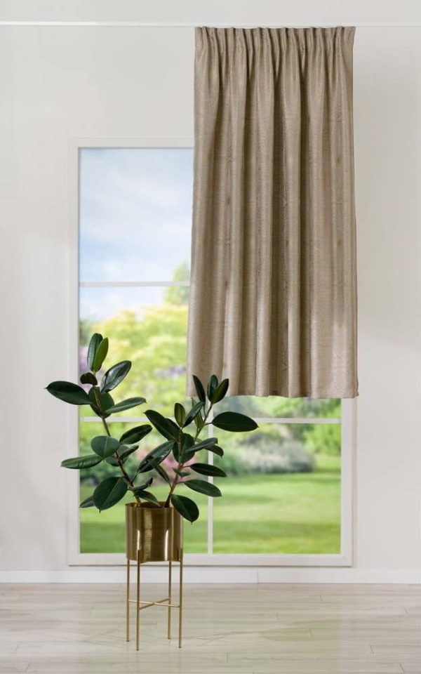 Závěs ve zlaté barvě 140x160 cm Elys – Mendola Fabrics