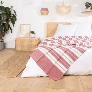 Červený přehoz 180x220 cm Abby – douceur d'intérieur