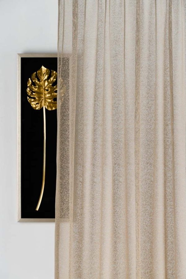 Záclona v béžovo-zlaté barvě 140x245 cm Carmine – Mendola Fabrics