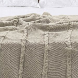 Béžový přehoz 200x220 cm Trenza – Oyo Concept