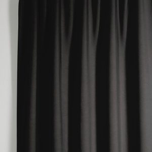 Černý zatemňovací závěs 140x245 cm Dimout – Gardinia