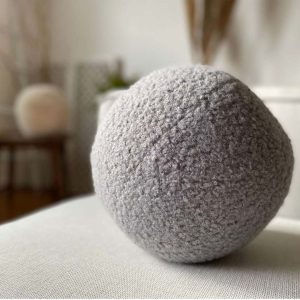 Dekorační polštář z materiálu bouclé ø 25 cm Top – Mioli Decor