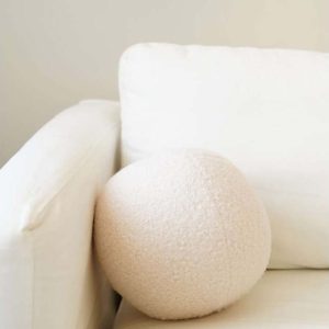 Dekorační polštář z materiálu bouclé ø 20 cm Top – Mioli Decor