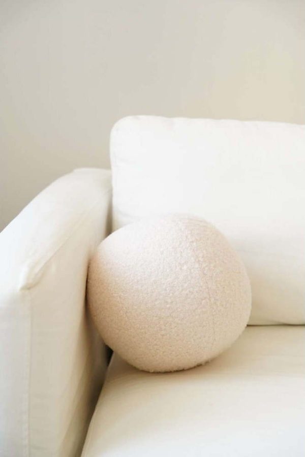Dekorační polštář z materiálu bouclé ø 20 cm Top – Mioli Decor