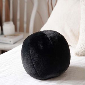 Dekorační polštář z mikroplyše ø 25 cm Top – Mioli Decor