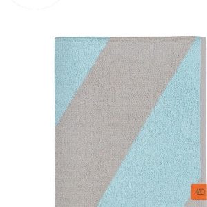 Froté osuška z bio bavlny v mentolové barvě 70x133 cm Diagonal – Mette Ditmer Denmark