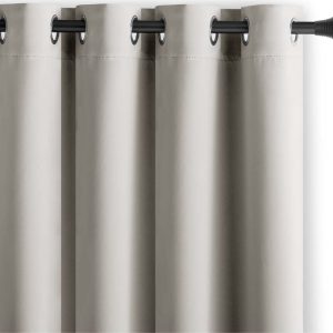 Béžový zatemňovací závěs 140x270 cm Eyelets – Restilo