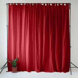 Červený lněný závěs 140x170 cm Lava Falls – Linen Tales
