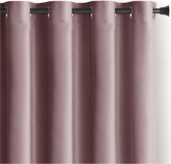 Světle hnědý sametový dimout závěs 140x245 cm Eyelets – Restilo