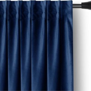 Tmavě modrý sametový dimout závěs 140x245 cm Pleat – Restilo