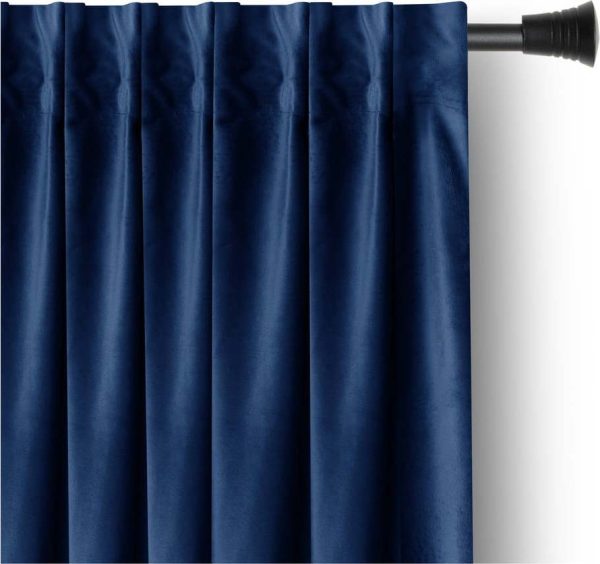 Tmavě modrý sametový dimout závěs 140x245 cm Pleat – Restilo