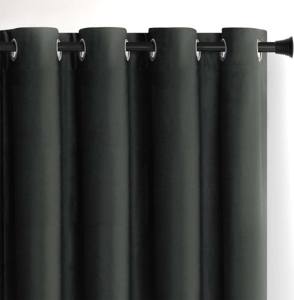 Tmavě šedý sametový dimout závěs 140x245 cm Eyelets – Restilo