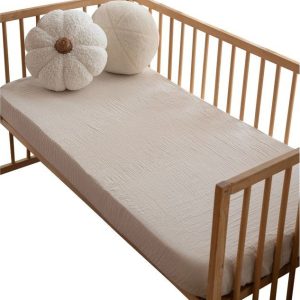 Béžové napínací mušelínové dětské prostěradlo do postýlky 60x120 cm Burumcuk – Mijolnir