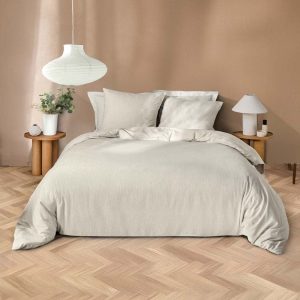 Béžové povlečení na dvoulůžko/prodloužené z mikrovlákna 240x220 cm Azura – douceur d'intérieur