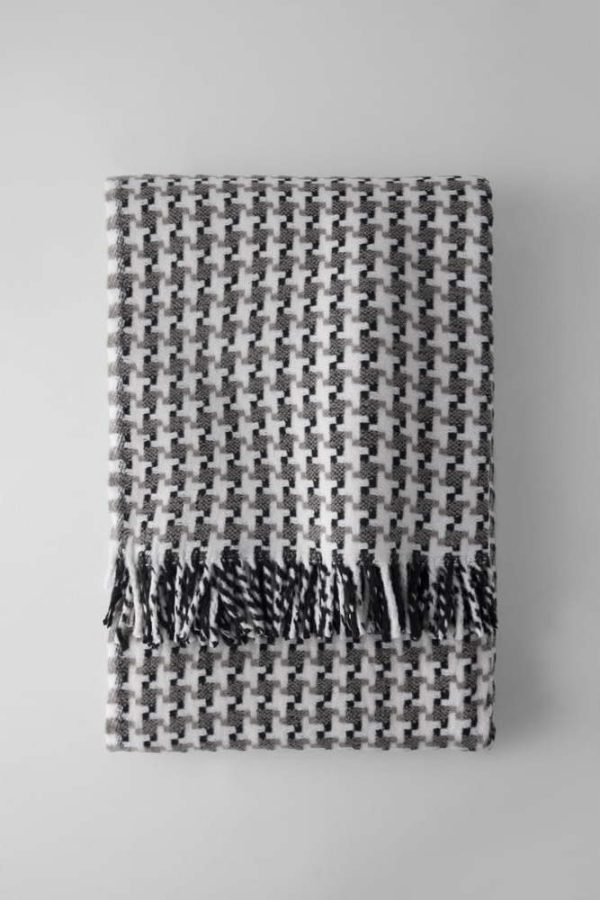Bílá/šedá deka s příměsí bavlny 140x180 cm Pearls – Euromant
