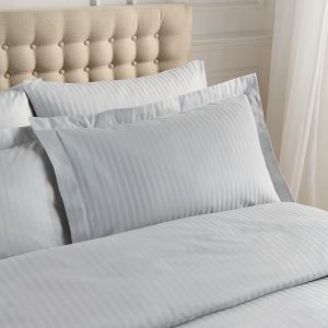 Damaškové povlaky na polštáře v sadě 2 ks 75x50 cm Satin Stripe – Catherine Lansfield