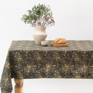 Lněný ubrus 140x250 cm Woodland – Linen Tales