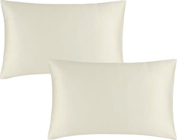 Saténové povlaky na polštáře v sadě 2 ks 75x50 cm Silky Soft – Catherine Lansfield