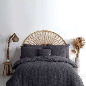 Antracitové povlečení na dvoulůžko/prodloužené z bavlny Renforcé 240x220 cm Waffle Striped – Mila Home Luxury