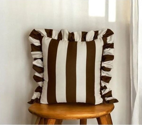 Povlak na polštář 45x45 cm Ruffled – Mila Home