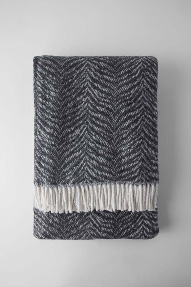 Tmavě šedá deka s příměsí bavlny 140x180 cm Tiger – Euromant