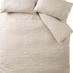 Béžové povlečení na dvoulůžko 200x200 cm Folkstone Geo – Catherine Lansfield