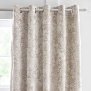 Béžové závěsy v sadě 2 ks 229x229 cm Crushed Velvet – Catherine Lansfield