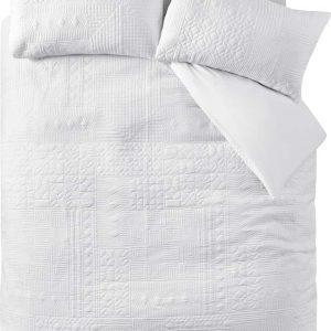 Bílé povlečení na dvoulůžko 200x200 cm Folkstone Geo – Catherine Lansfield