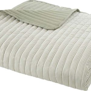 Zelený prošívaný přehoz 220x230 cm Stripe – Catherine Lansfield