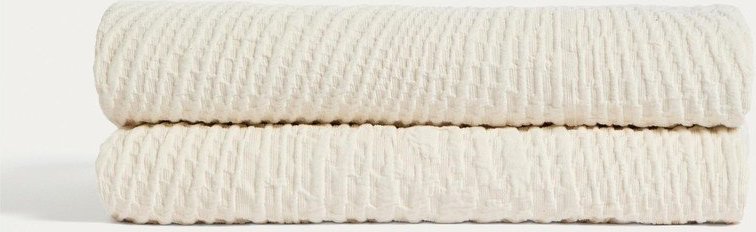 Krémový přehoz 240x260 cm Raylo – Kave Home