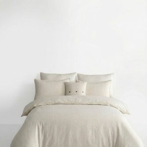 Bílé povlečení na dvoulůžko/prodloužené z bavlny Renforcé 240x220 cm Waffle Striped – Mila Home Luxury