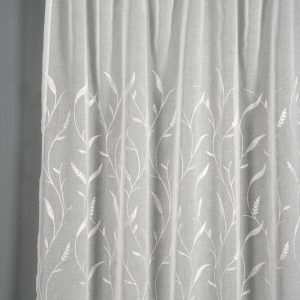 Bílá záclona 245x140 cm Dolly-Voile - Gardinia