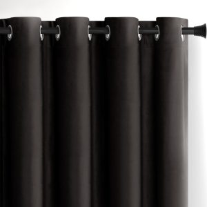 Černý sametový dimout závěs 140x245 cm Eyelets – Restilo
