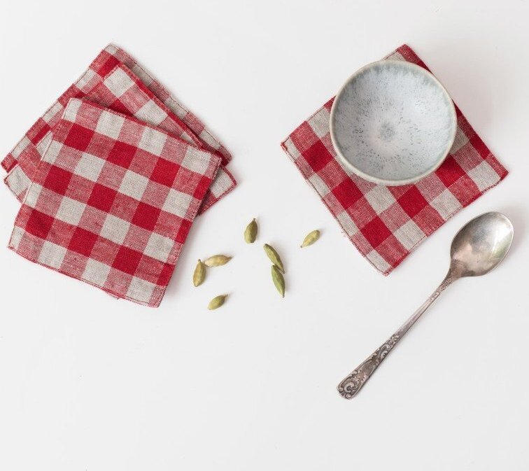 Červené látkové podtácky v sadě 4 ks Red Gingham – Linen Tales