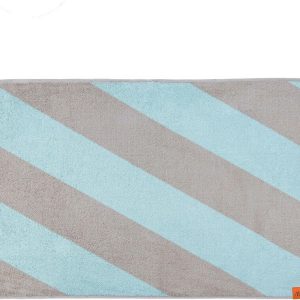 Koupelnová předložka z bio bavlny v mentolové barvě 50x80 cm Diagonal – Mette Ditmer Denmark