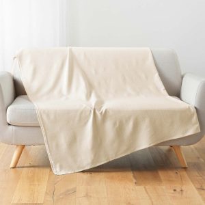 Béžový přehoz 220x240 cm Lucile – douceur d'intérieur