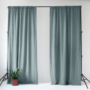 Šedomodrý lněný závěs 140x300 cm Blue Fog – Linen Tales