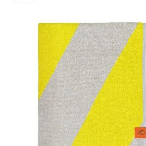 Žluté froté ručníky z bio bavlny v sadě 2 ks 40x55 cm Diagonal – Mette Ditmer Denmark